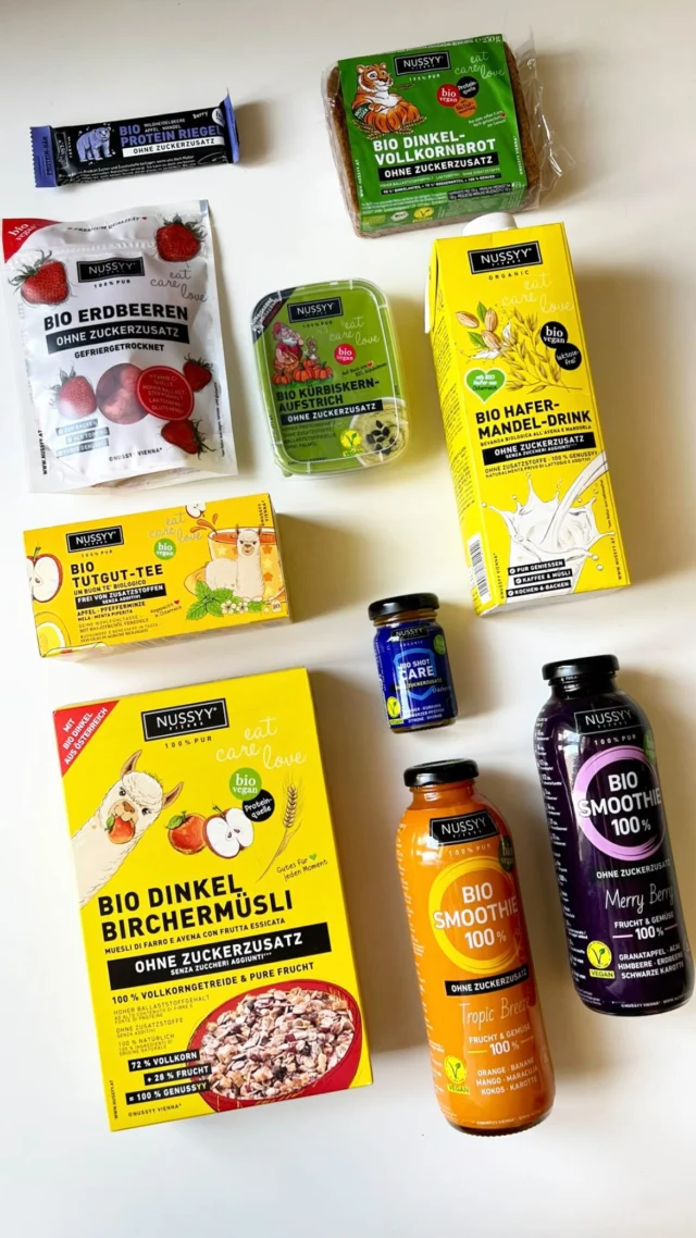 Papa, heute wird gebruncht! 🥜☕️
Am Sonntag ist Vatertag – und wir feiern ihn mit einem Brunch, der es in sich hat: vollgepackt mit unseren liebsten NUSSYY® BIO Produkten 💛
Ob crunchy, fruchtig oder beides – so schmeckt Danke sagen einfach am besten!
Zeit für eine extra Portion Liebe am Frühstückstisch 💐✨

#NUSSYY #BIO #vatertag #brunch #vegan